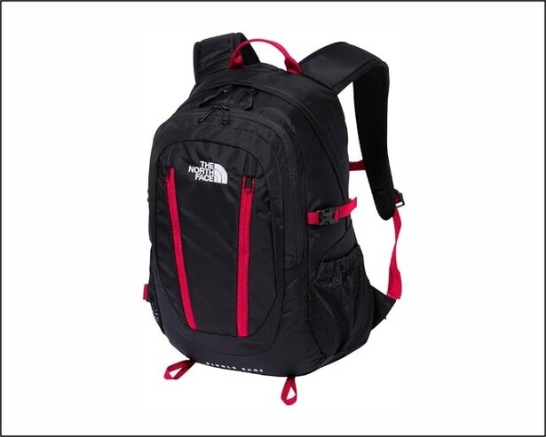 荷物の整理に便利なコンパートメントを搭載!【ザノースフェイス】のバックパックがAmazonに登場中!