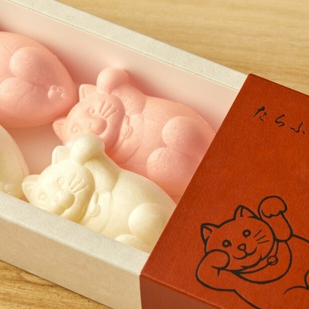 紅白もなかで祝う、新たな門出。春のお祝いに最適な特別な「たらふくもなか祝い箱」が期間限定で販売