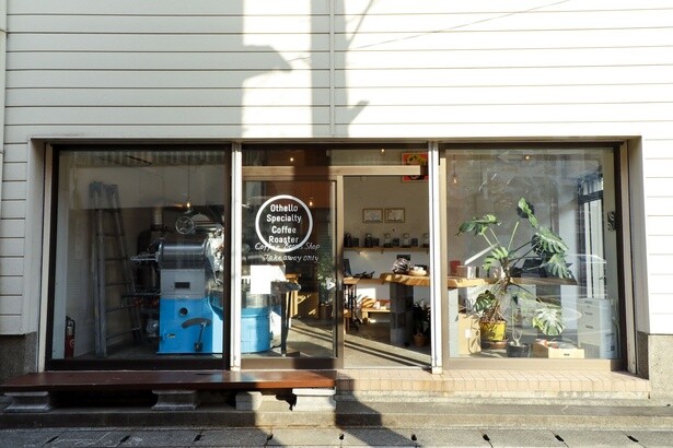 コーヒーで旅する日本／九州編｜別府の日常に根づき、温泉地ならではのコーヒーも作る。「オセロスペシャルティコーヒーロースター」は次の10年へ