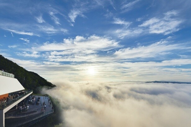 170万人が感動した絶景！星野リゾート トマム「雲海テラス」5月オープン、今年は「雲ケーキ」も新登場