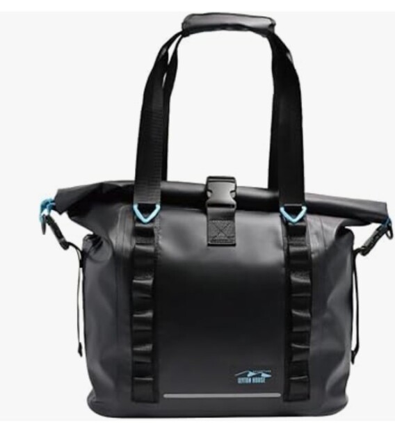 水も泥も寄せ付けない完全防水トートバッグ【レイトンハウス】のドライトートバッグがAmazonに登場中‼