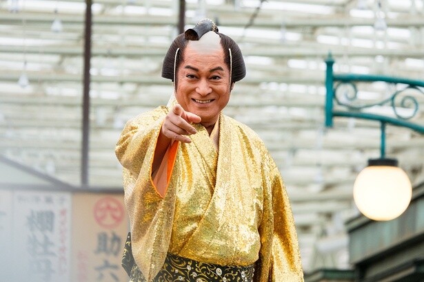 松平健さん登場！マツケンサンバで幕開け！西武園ゆうえんちで「昭和100年大祭典」がスタート