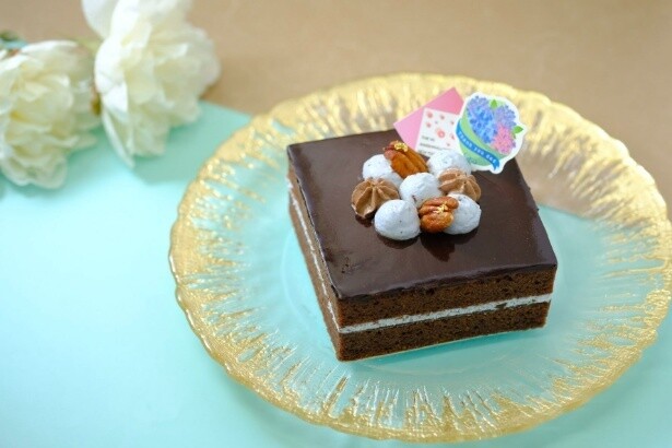 植物由来の贅沢！さわやか濃厚チョコミントケーキで忘れられない父の日を演出