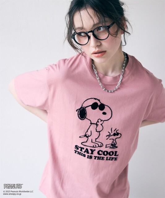 今年の「スヌーピーTシャツ」はこれで決まり！クロスプラスから大人っぽく着こなせる4型が登場