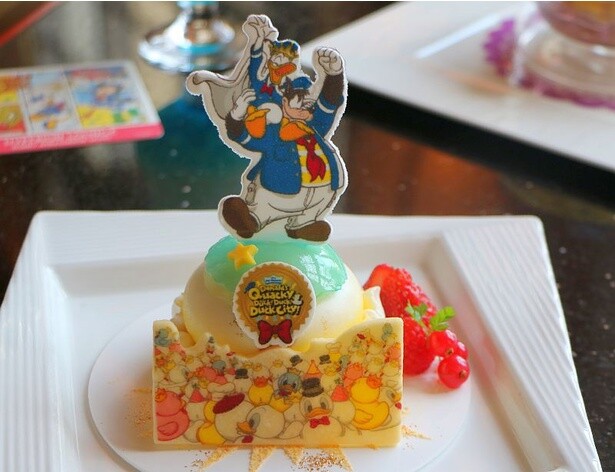 今しか出合えないドナルドダックのこだわりケーキ！ディズニーアンバサダーホテルで提供中