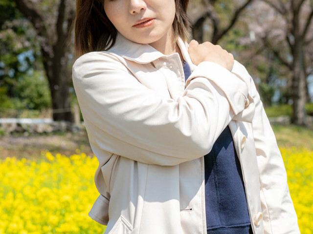 春は肩こりに注意!?　肩こりの人がやりがちなNG行動3選