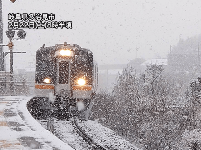 活発な雪雲が濃尾平野に拡大　岐阜は積雪5cmで名古屋でも雪